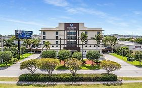 South River Suites